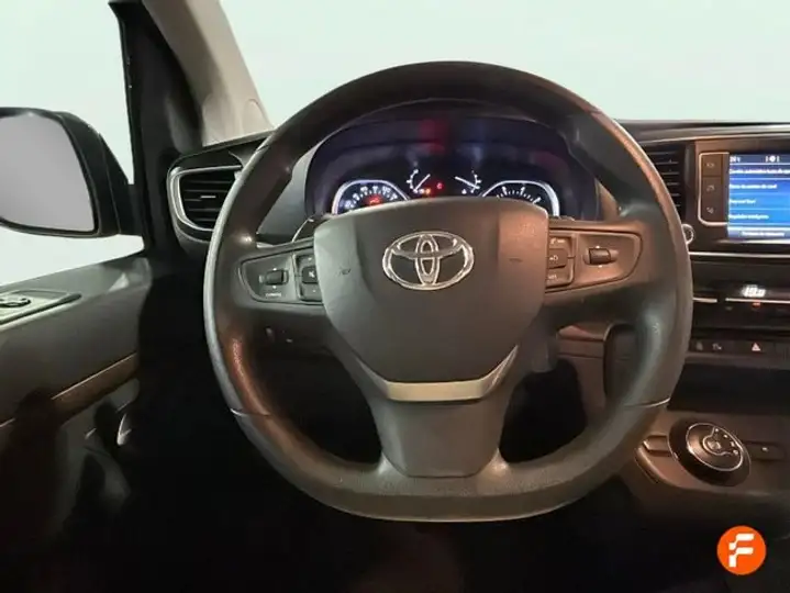 Toyota Proace 2017, foto 11