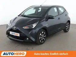 Toyota Aygo (X) 1.0 x play Team D Aut*CAM*PDC*SHZ*KLIMA*