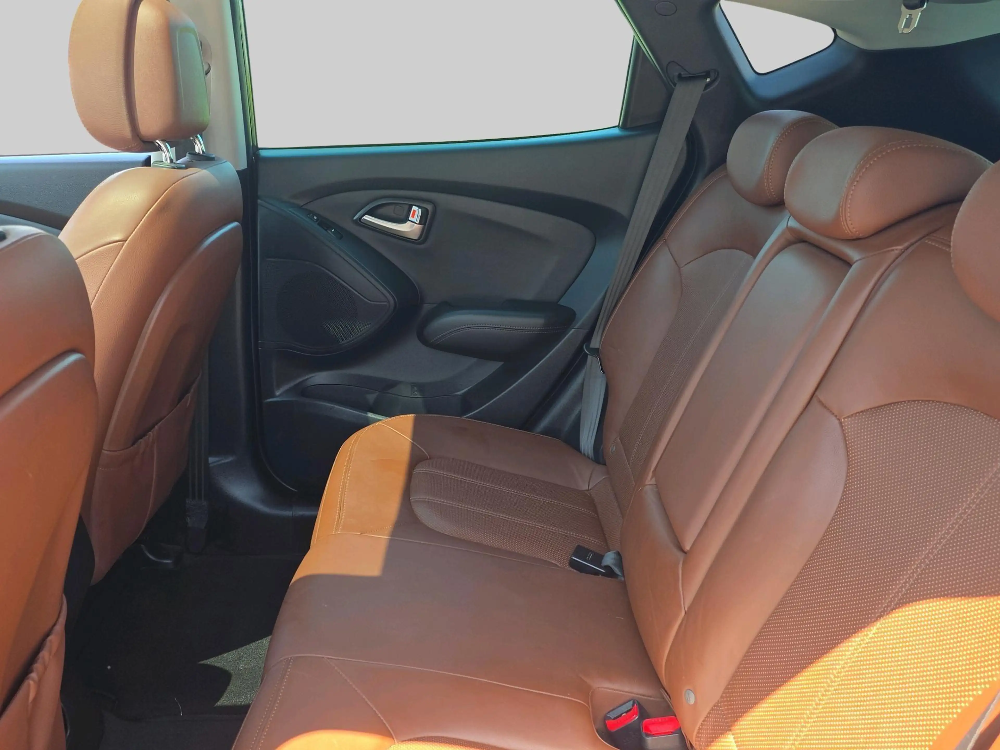 Hyundai iX35 2.0i 4WD i-Catcher — photo 6