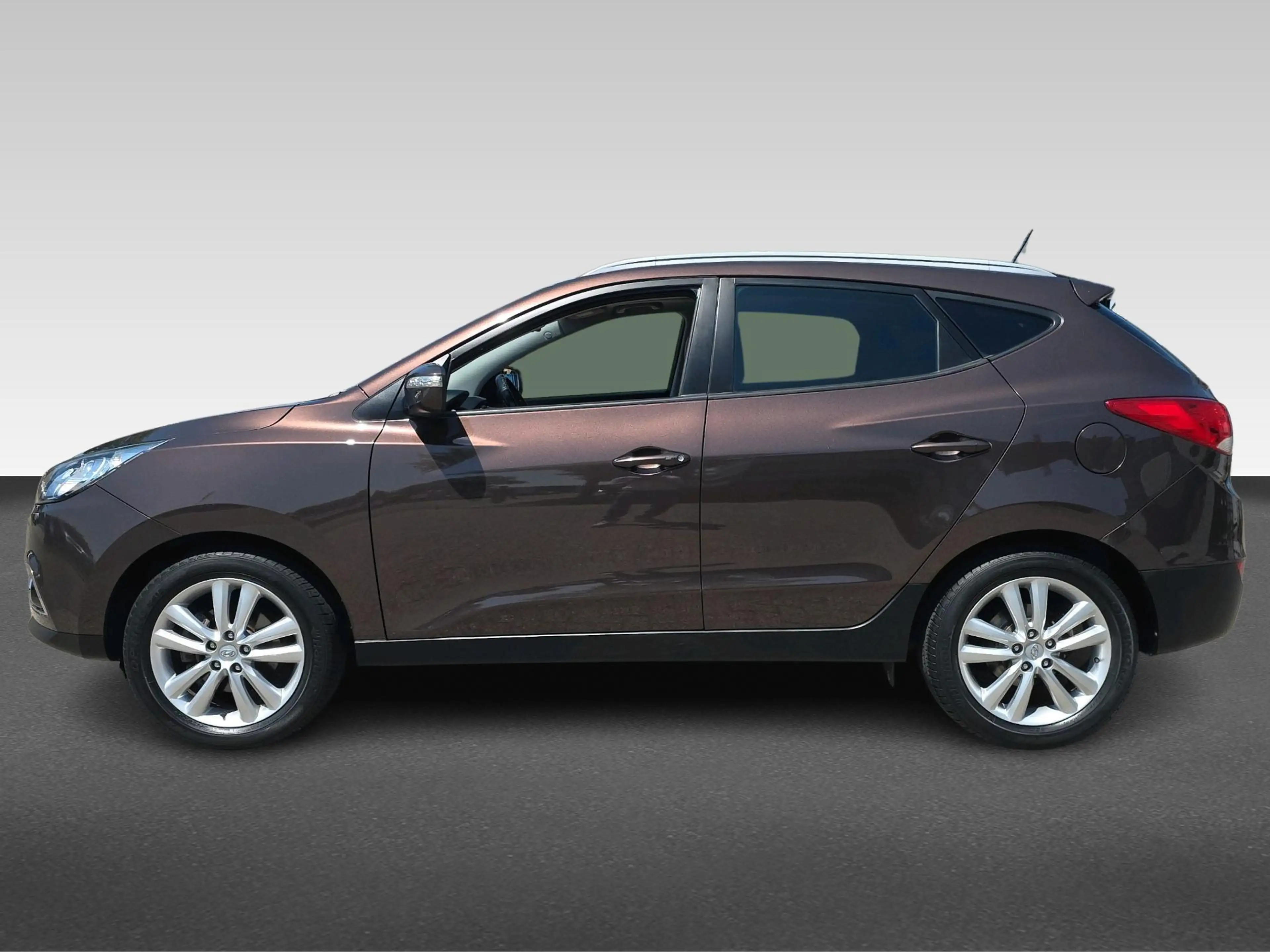 Hyundai iX35 2.0i 4WD i-Catcher — photo 2