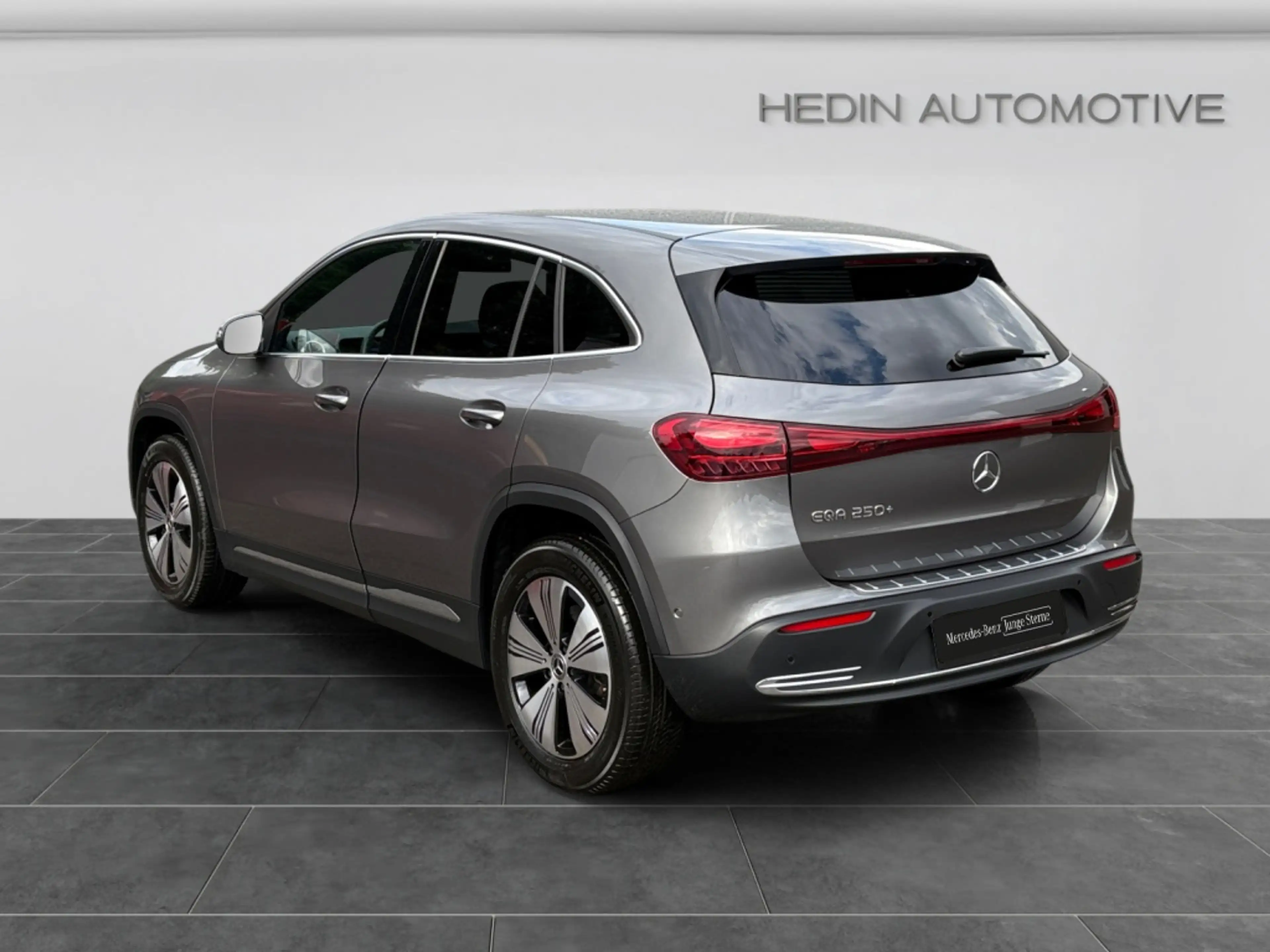Mercedes-Benz EQA 250 + PROGRESSIVE|KAM|TOTW|SHZ|EASYP|AMBIENTE — photo 5