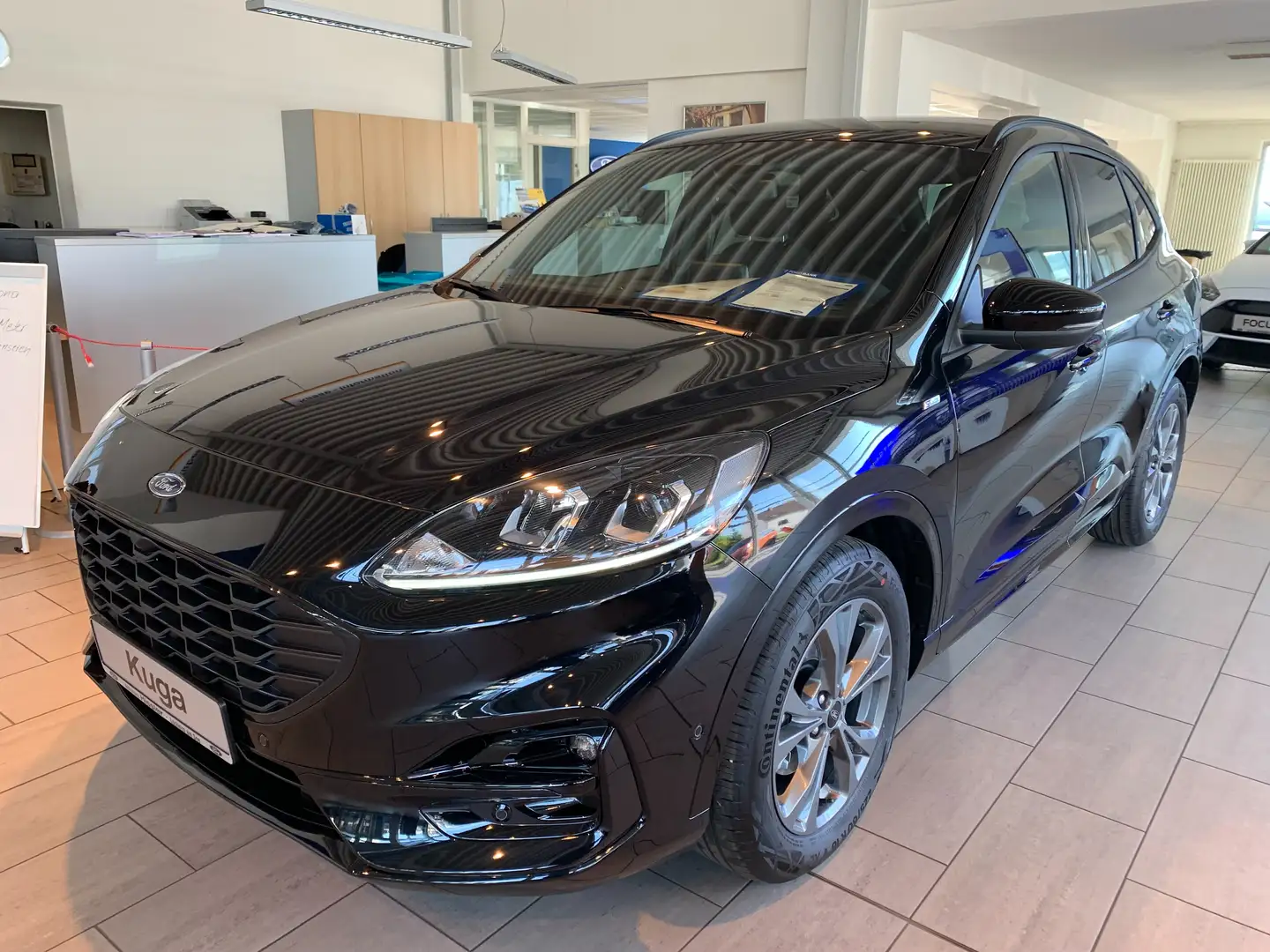 Ford Kuga ST-Line 1.5l EcoBoost 150PS (EURO 6d) Negro - 1