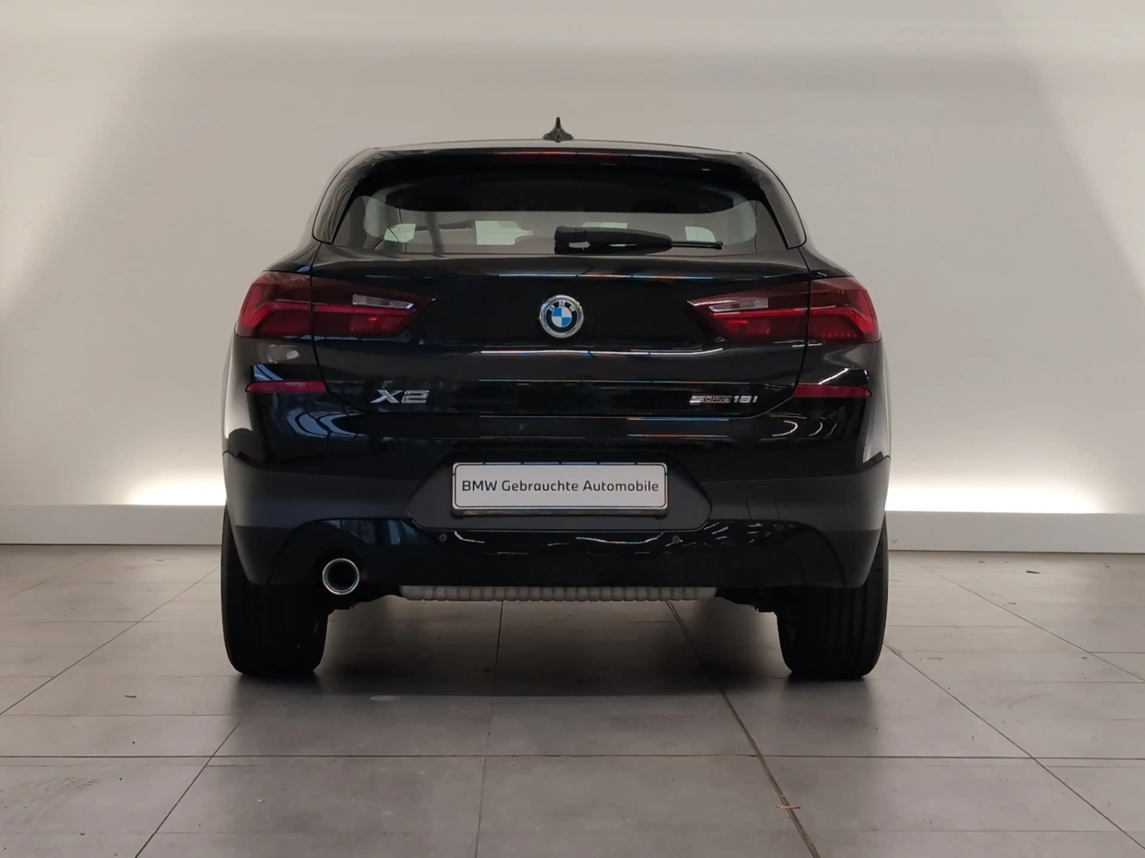 BMW X2 sDrive18i — photo 10