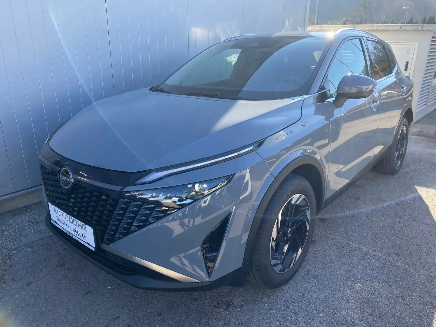 Nissan Qashqai 1,3 DIG-T MHEV N-Connecta Xtronic Grau - 1