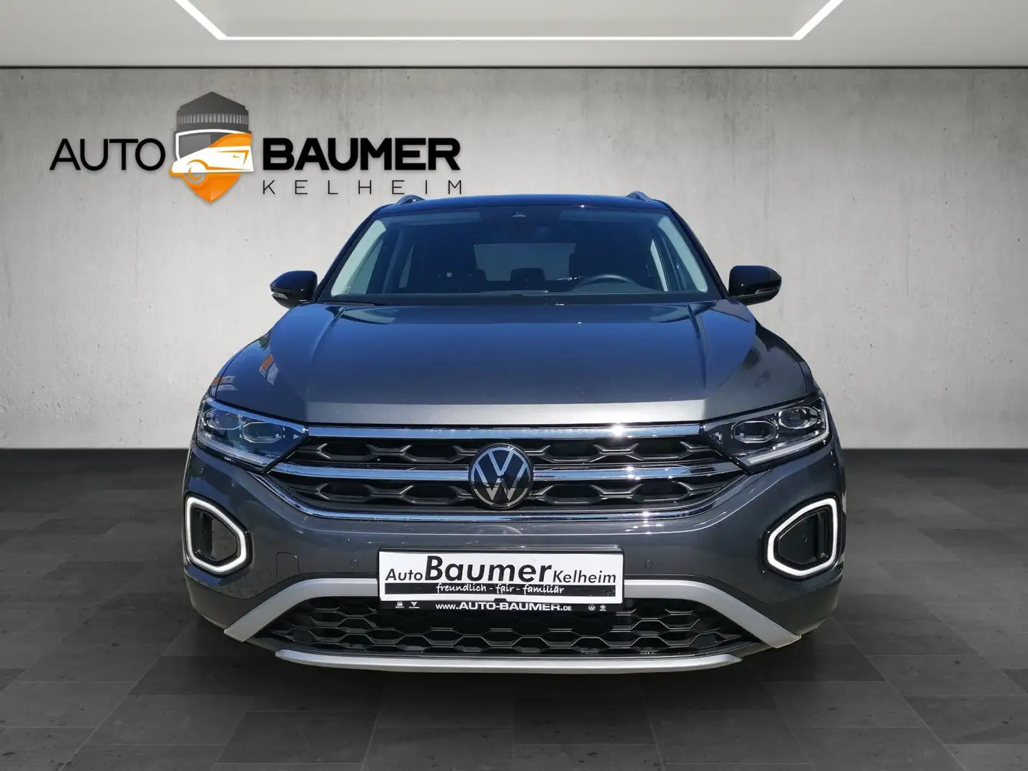 Volkswagen T-Roc 1.5 TSI Style AHK ACC Grijs - 2