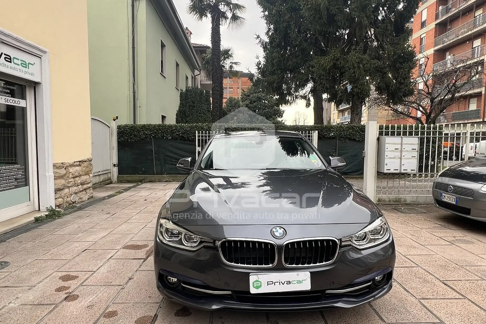 BMW 318 318d Touring Sport Silber - 2