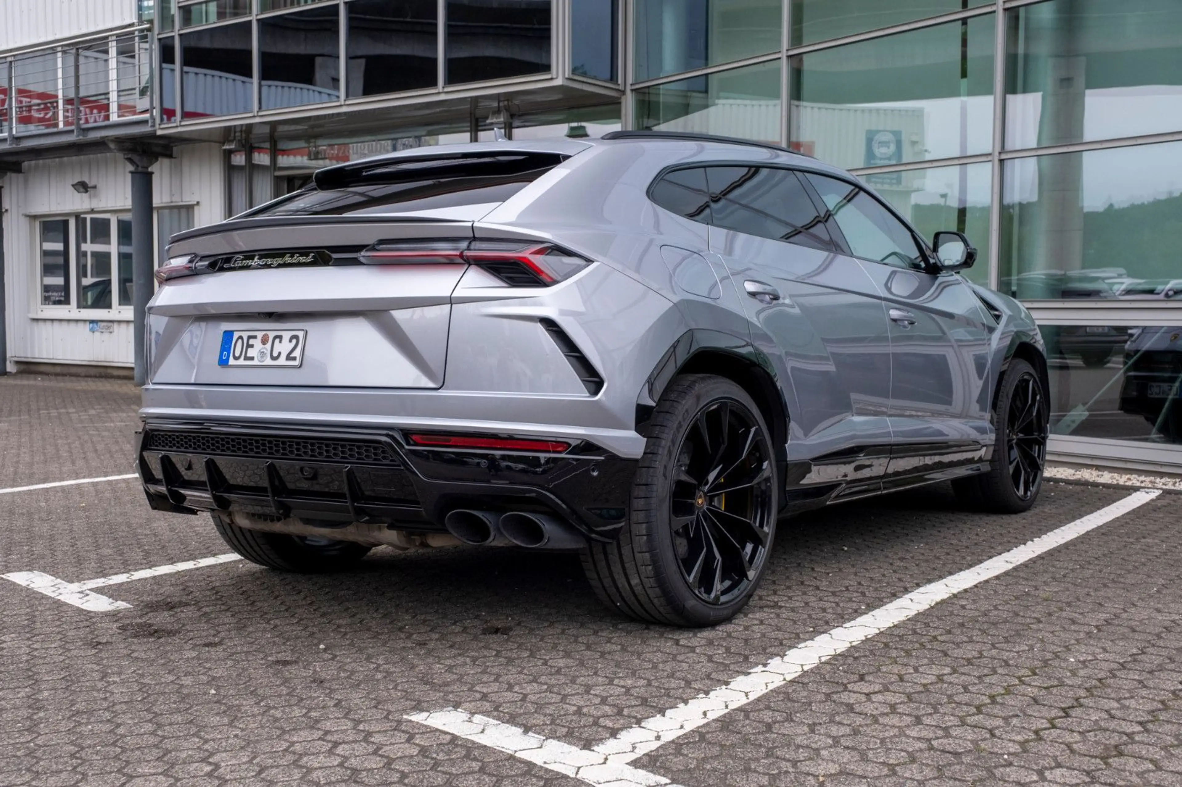Lamborghini Urus 4.0 V8 Sport*PANO*SOFT*B&O*23" — photo 5