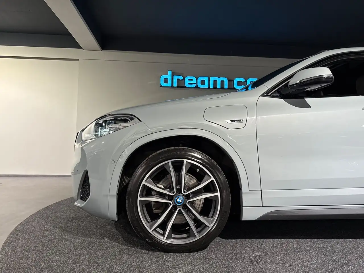 BMW X2 xDrive25e PHEV Aut. / M Sportpaket / Panoramadach Bild 16