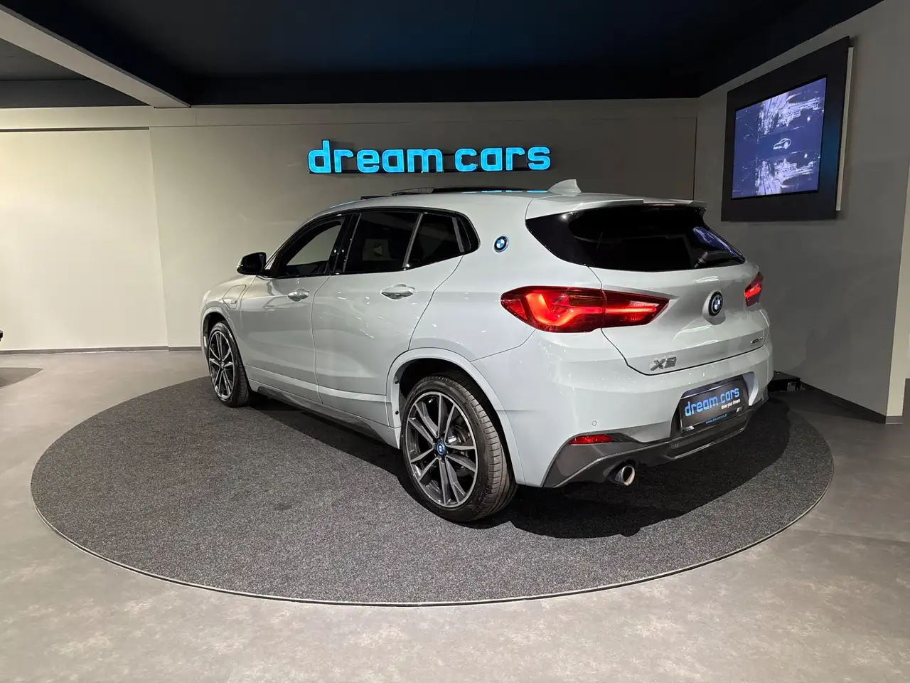 BMW X2 xDrive25e PHEV Aut. / M Sportpaket / Panoramadach Bild 12