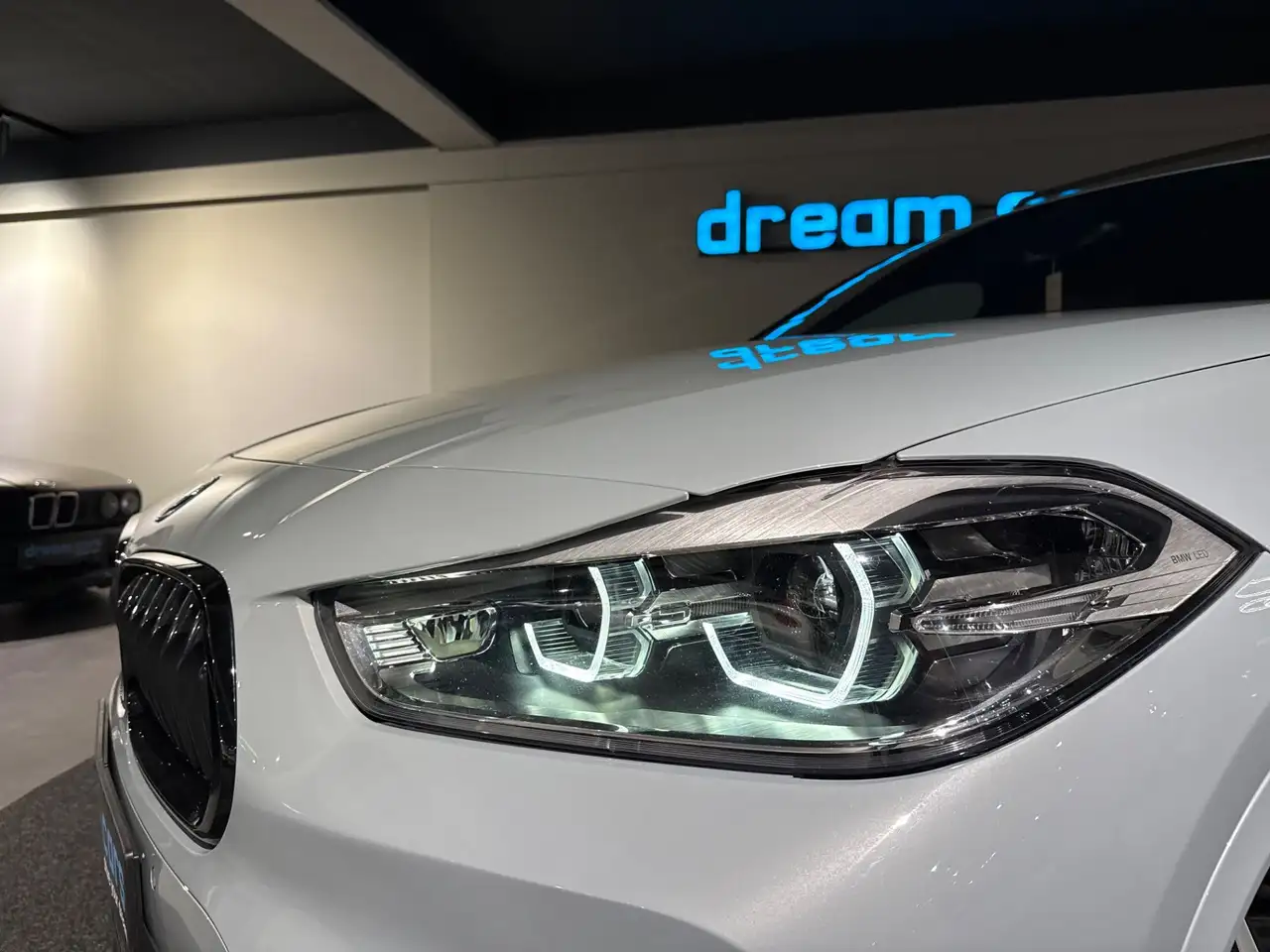 BMW X2 xDrive25e PHEV Aut. / M Sportpaket / Panoramadach Bild 10