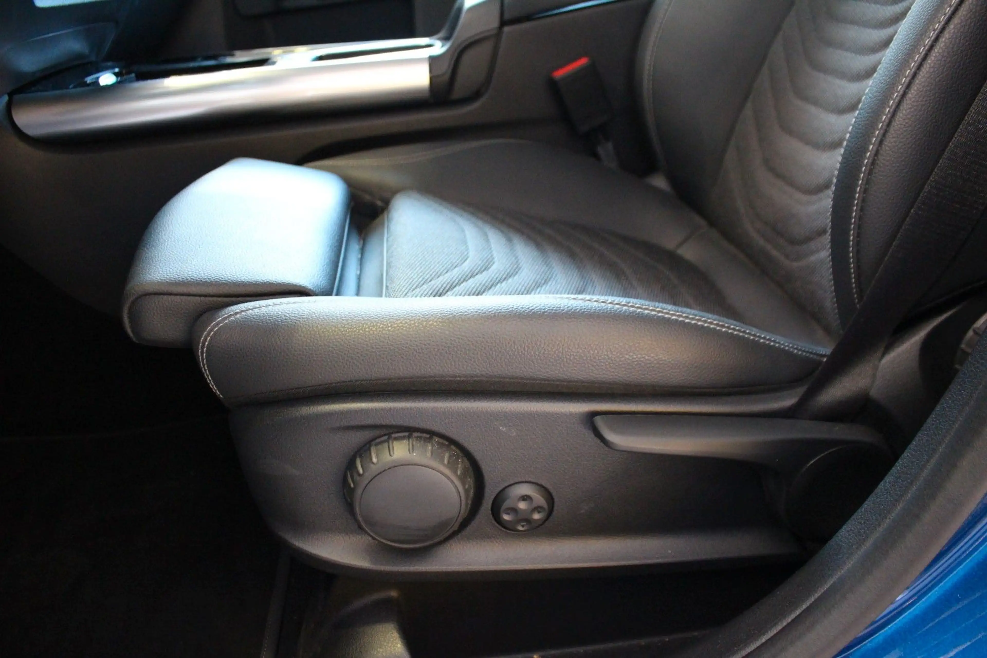 Mercedes-Benz B 200 Pregressive Advanced Navi Kamera LED ACC — photo 14