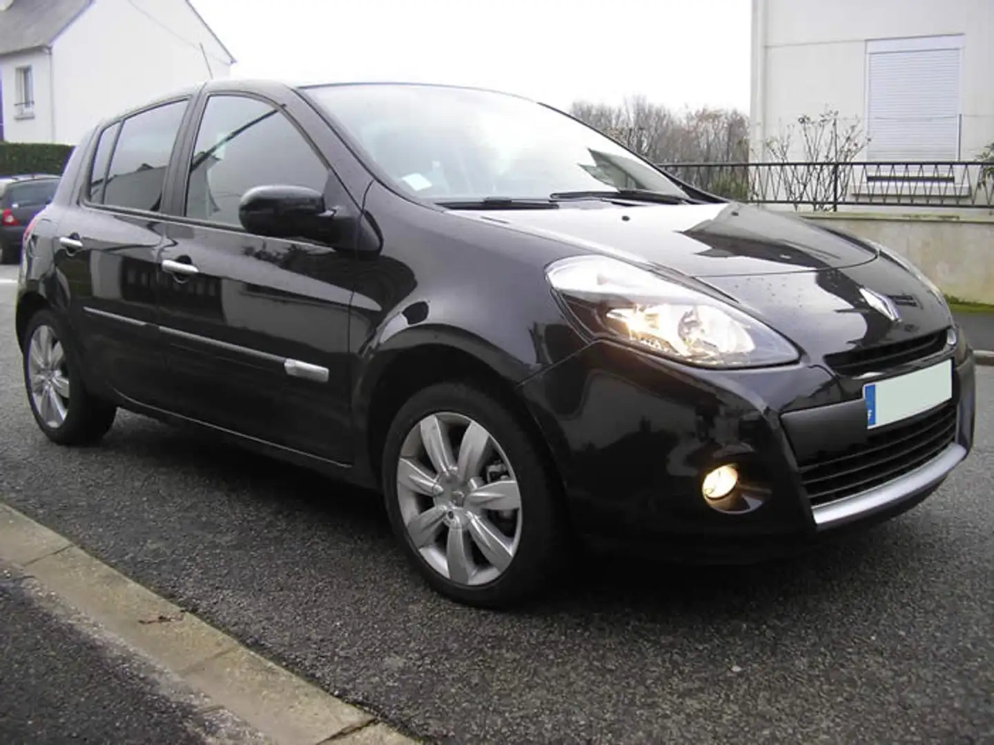 Renault Clio Clio III dCi 75 Noir - 2