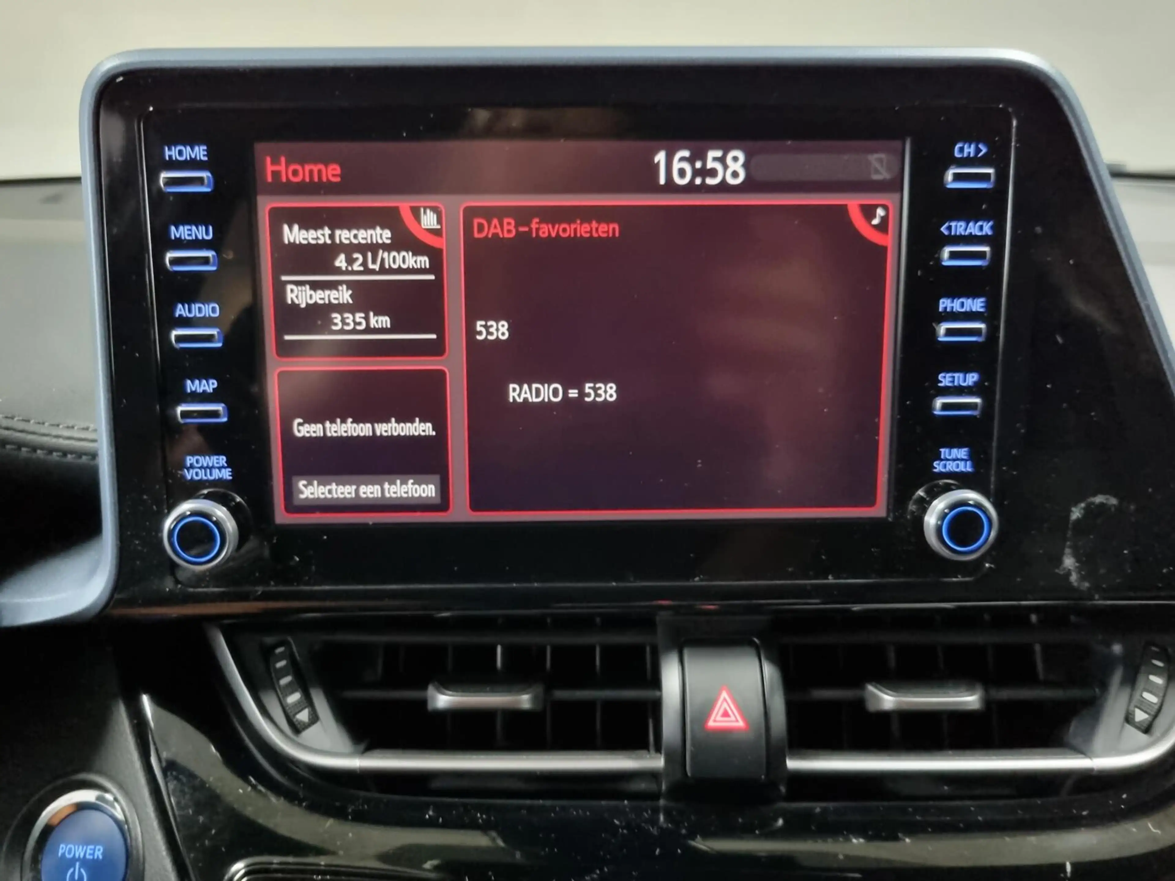 Toyota C-HR 2.0 Hybrid Style Bi-Tone / BSM / PDC — photo 40