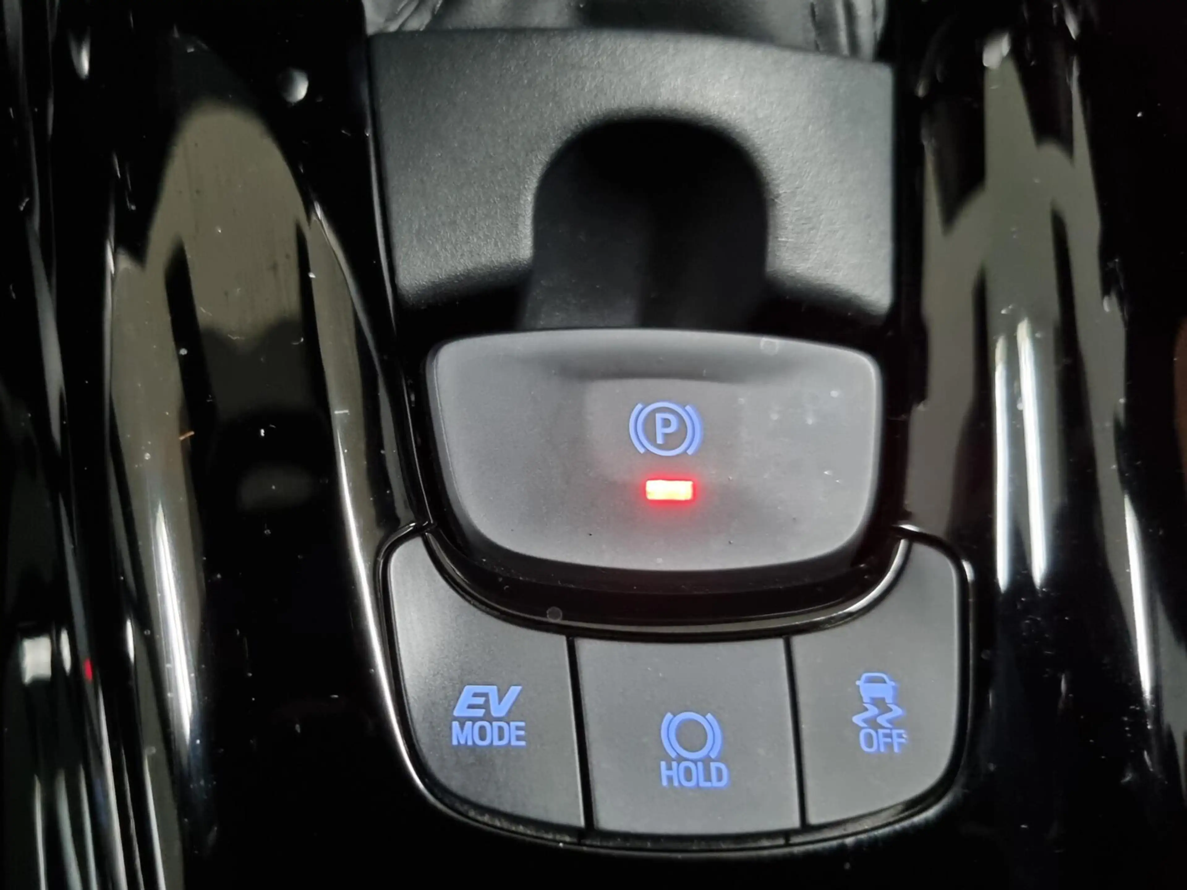 Toyota C-HR 2.0 Hybrid Style Bi-Tone / BSM / PDC — photo 38