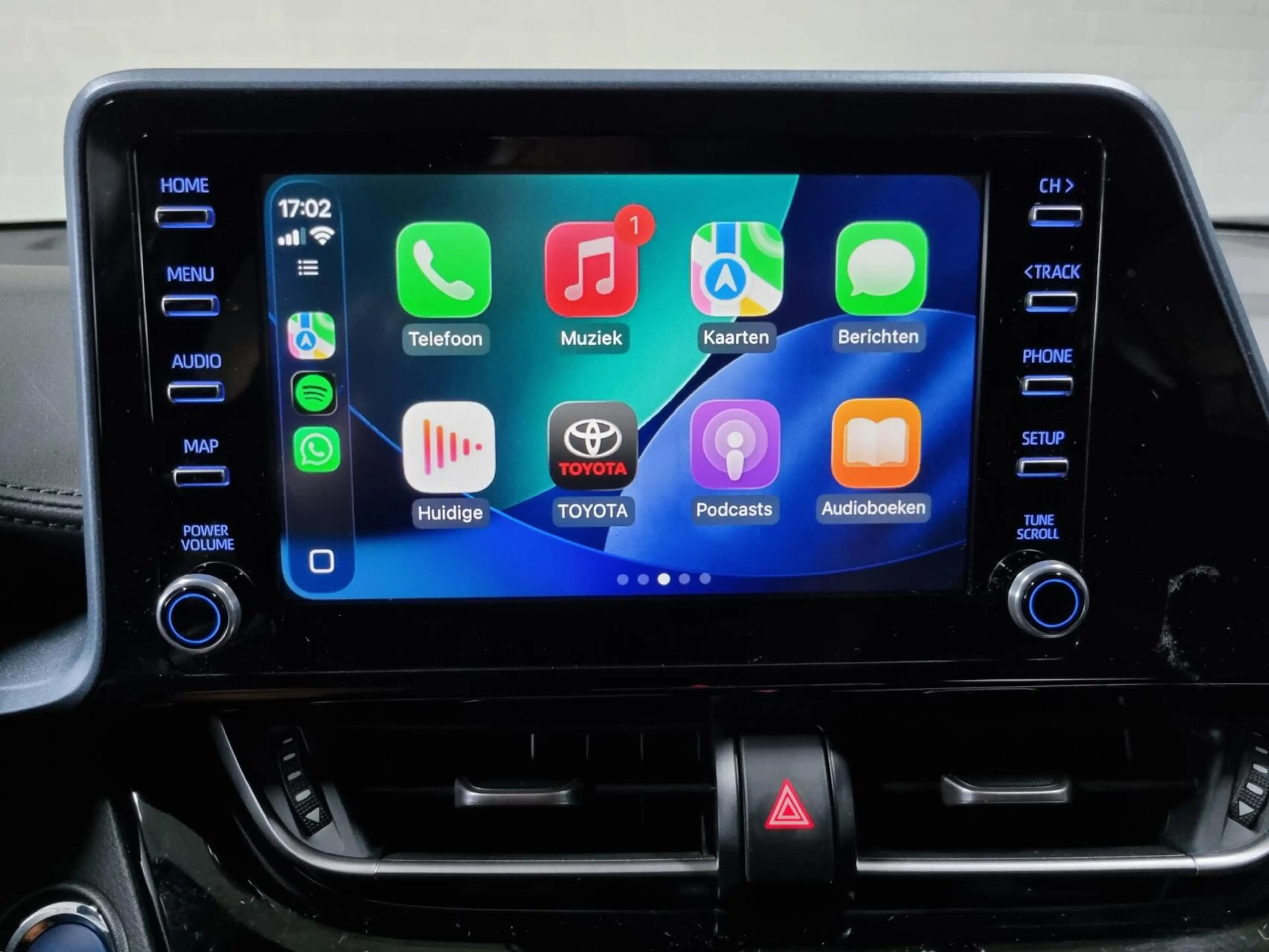 Toyota C-HR 2.0 Hybrid Style Bi-Tone / BSM / PDC — photo 8