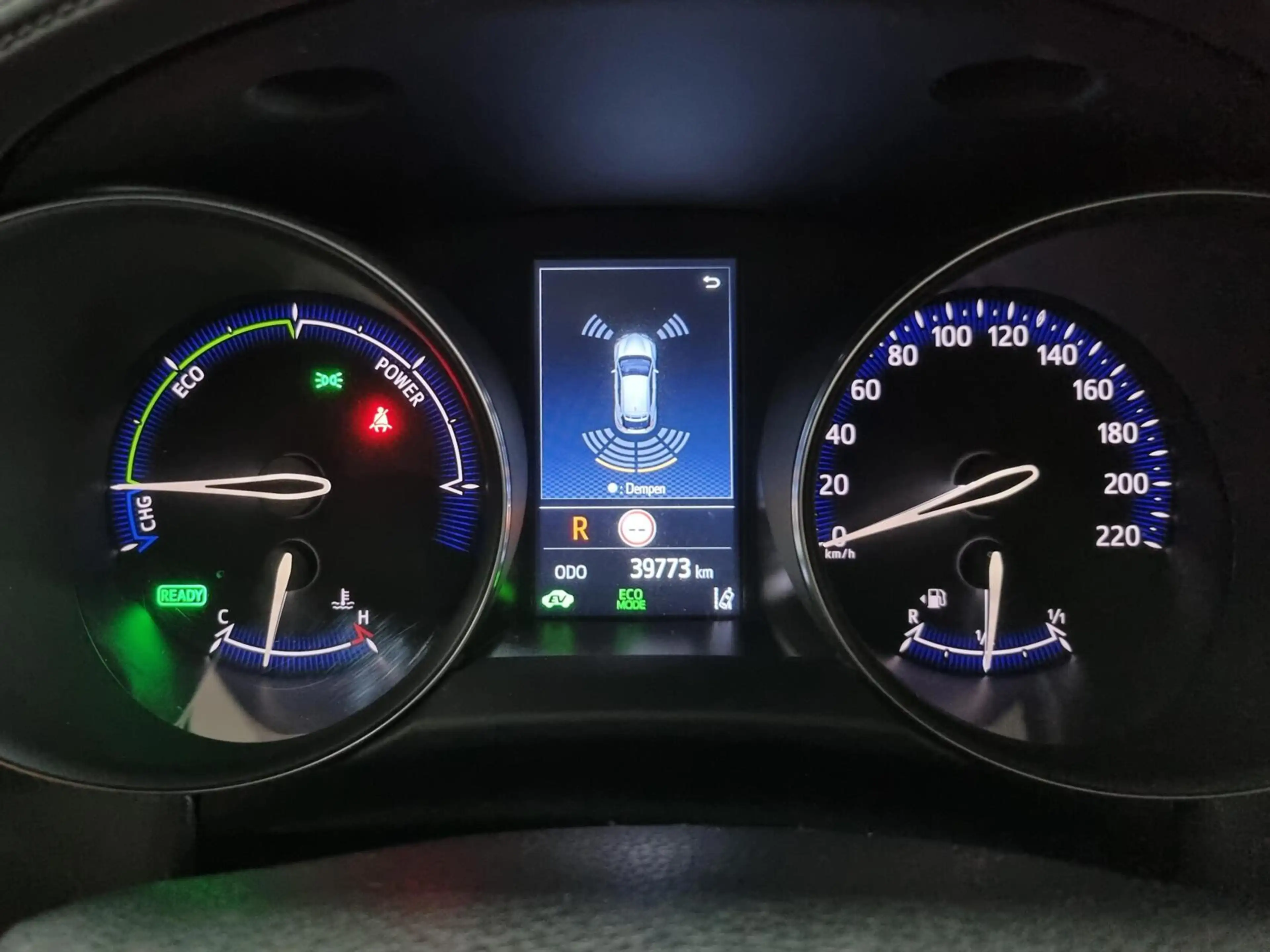 Toyota C-HR 2.0 Hybrid Style Bi-Tone / BSM / PDC — photo 16