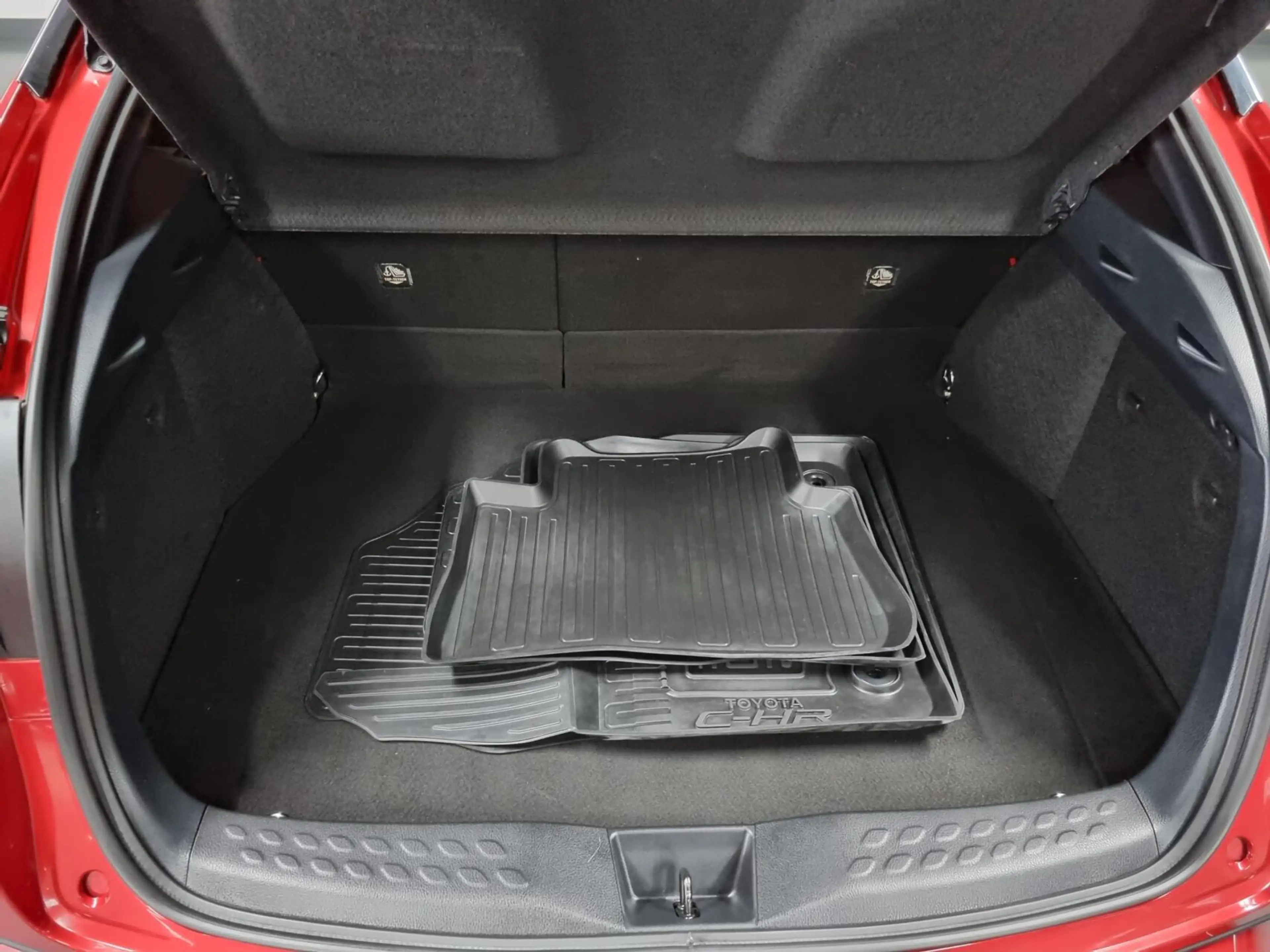 Toyota C-HR 2.0 Hybrid Style Bi-Tone / BSM / PDC — photo 28