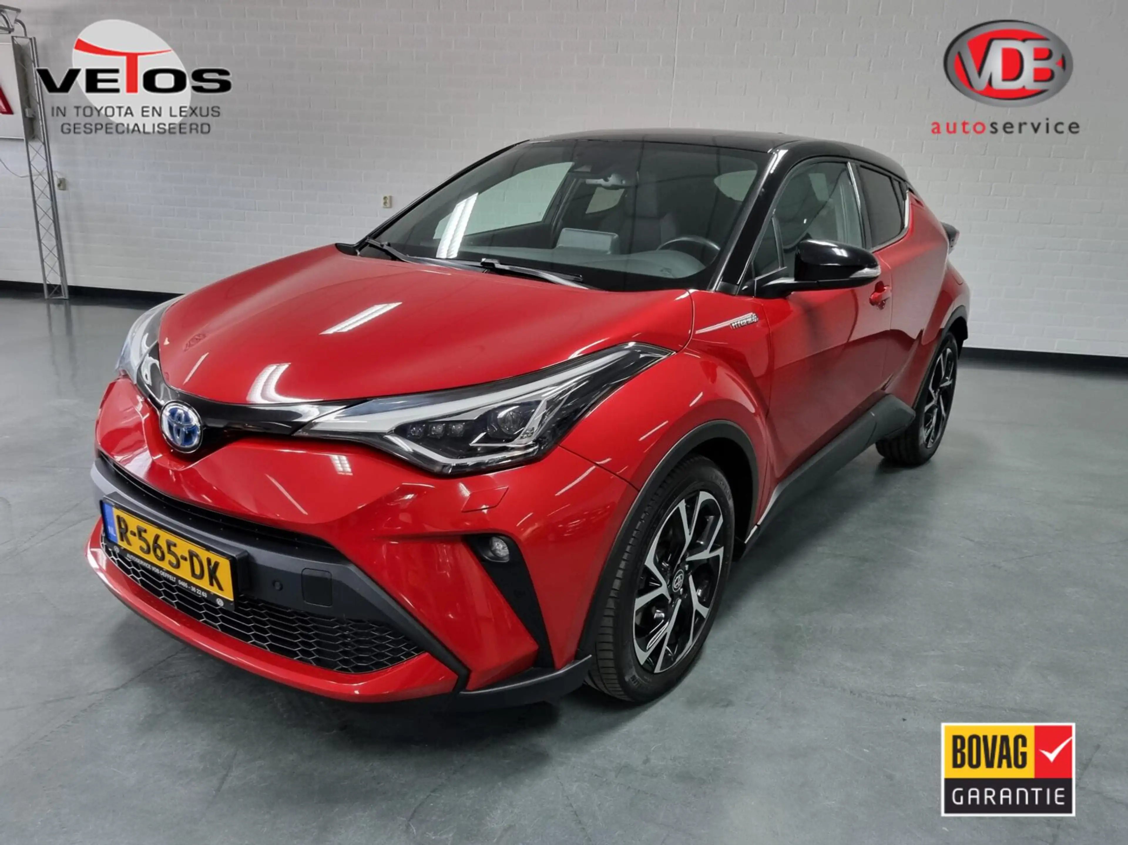 Toyota C-HR 2.0 Hybrid Style Bi-Tone / BSM / PDC