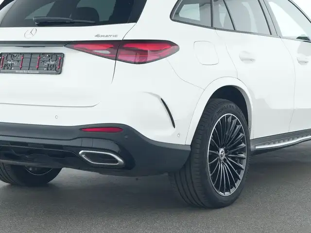 Mercedes-Benz GLC view 5