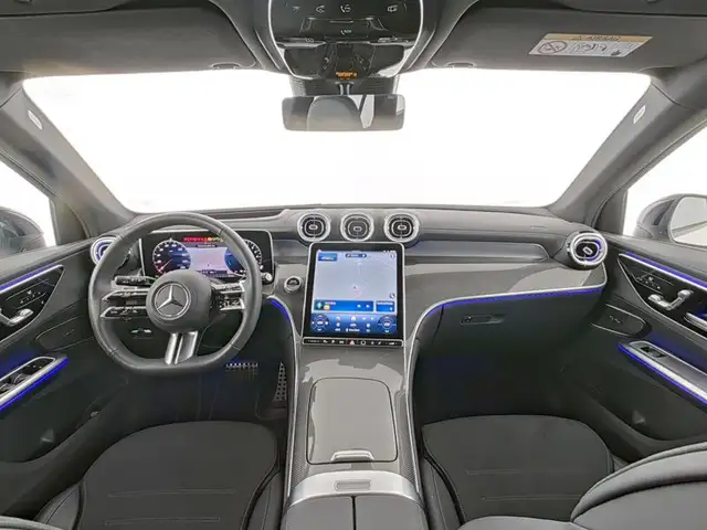 Mercedes-Benz GLC view 6