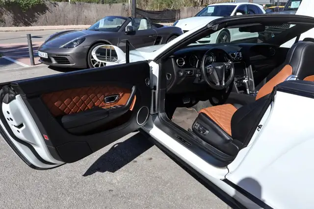 Bentley Continental view 11