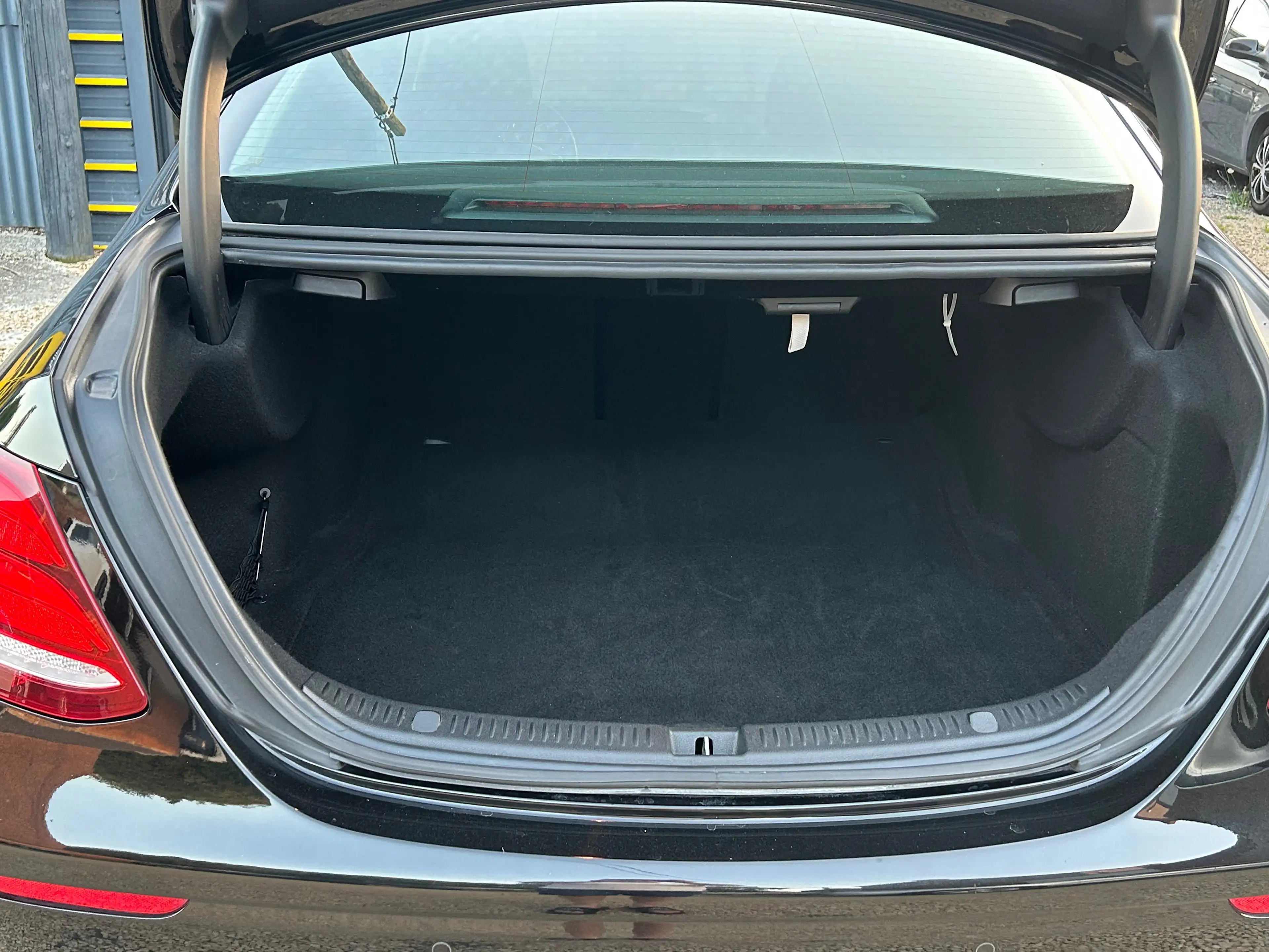 Mercedes-Benz E 350 E 350 d ( TVAC%21) — photo 10