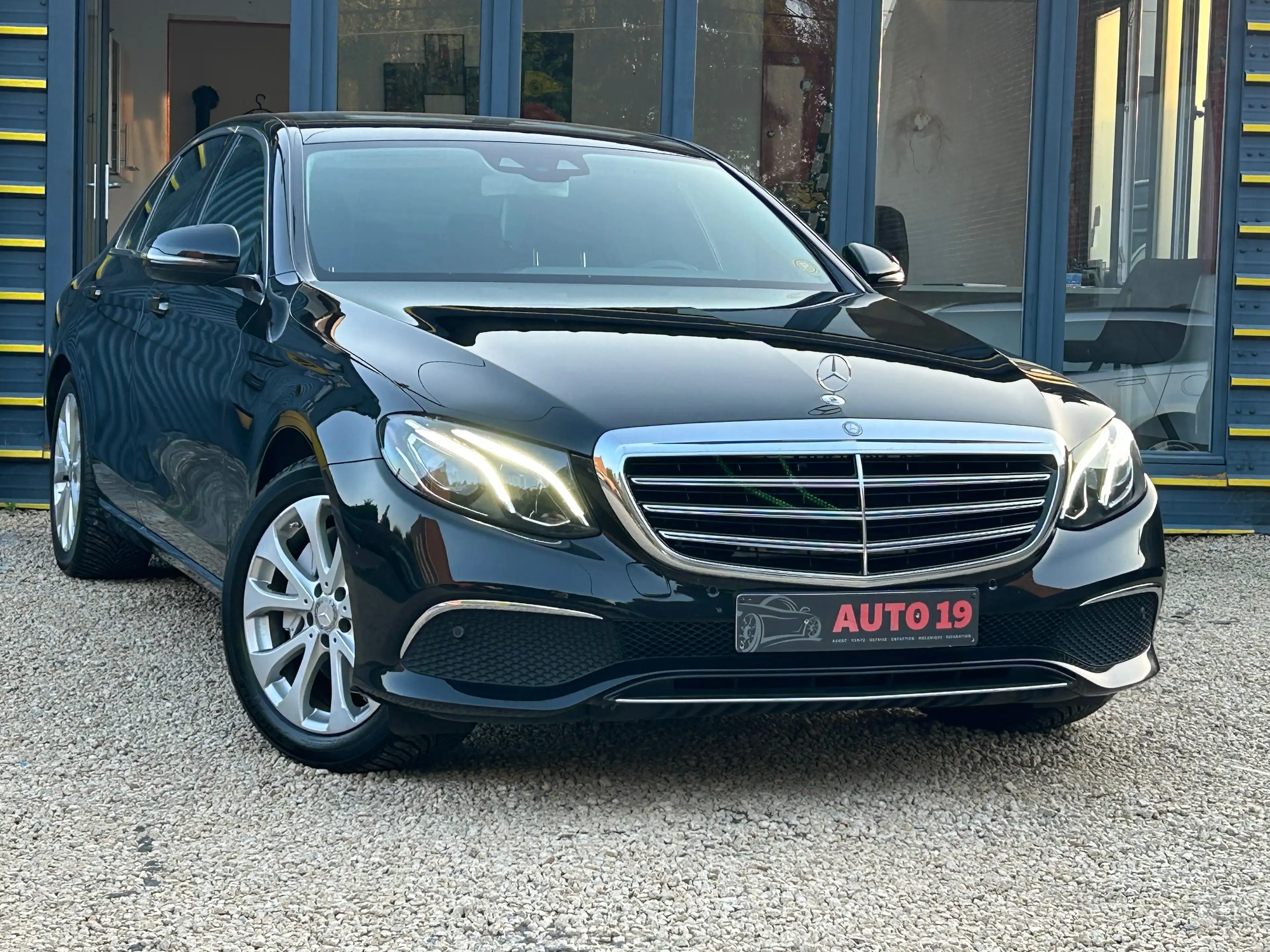 Mercedes-Benz E 350 E 350 d  ( TVAC%21)