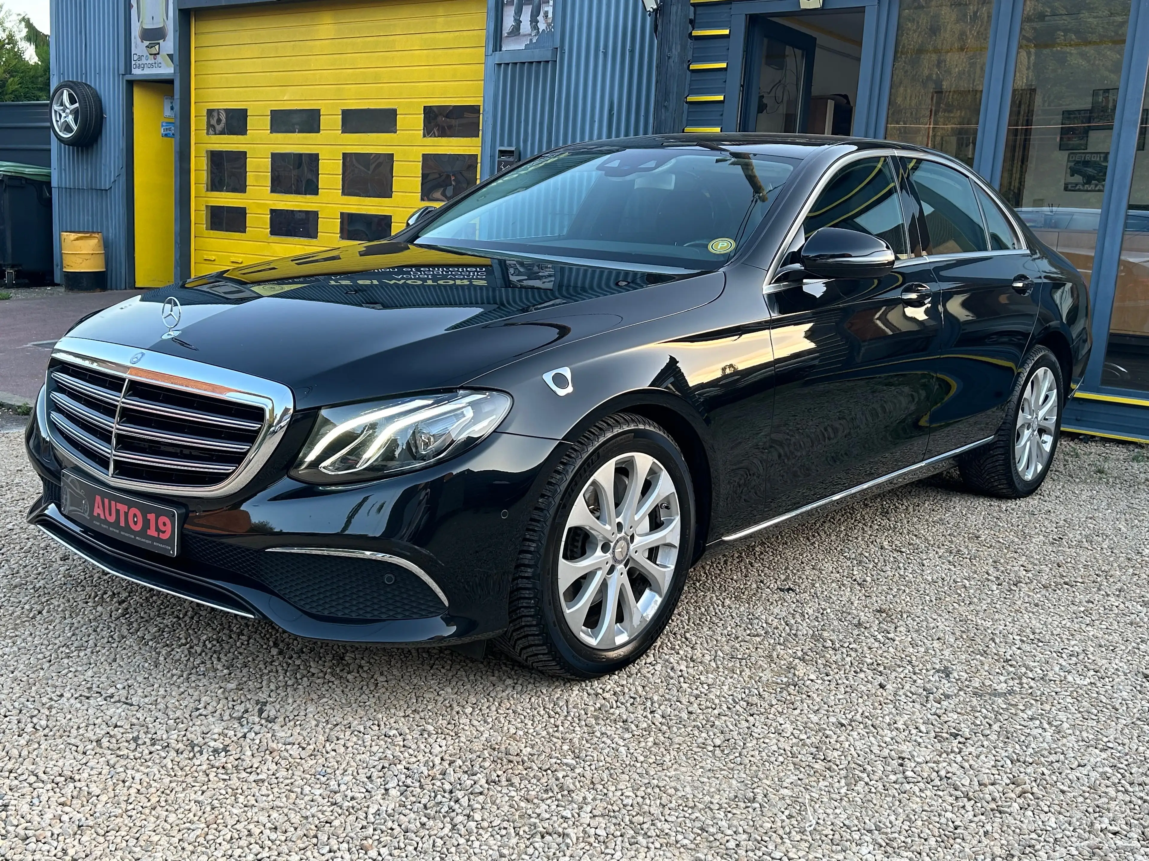 Mercedes-Benz E 350 E 350 d ( TVAC%21) — photo 15