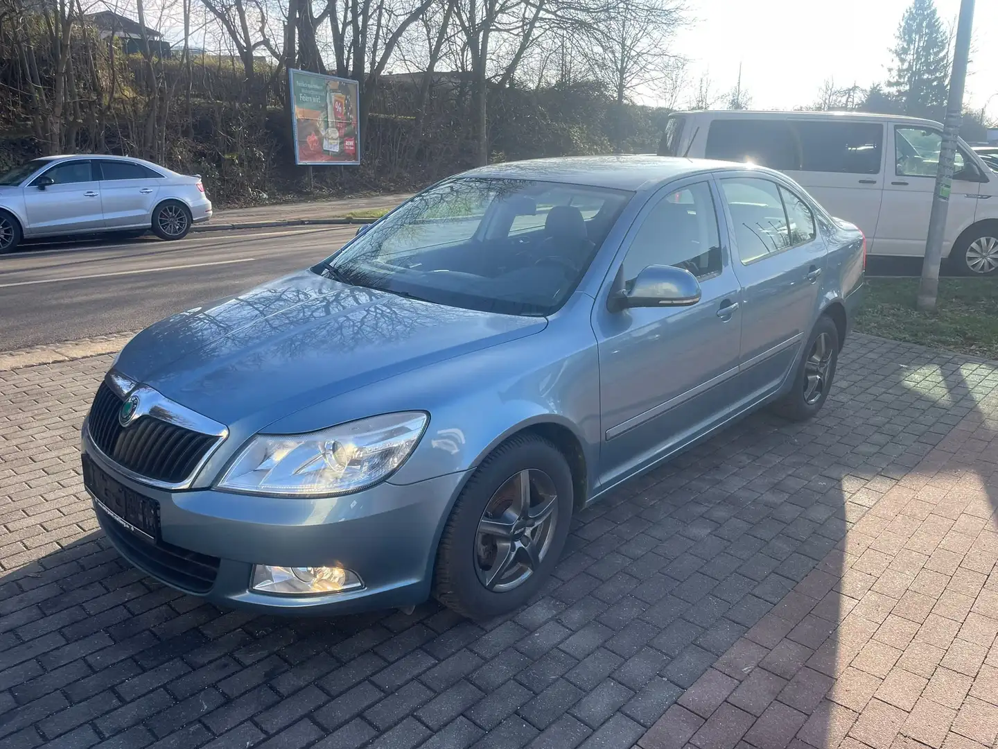 Skoda Octavia 1.8 TSI Ambiente Blau - 1