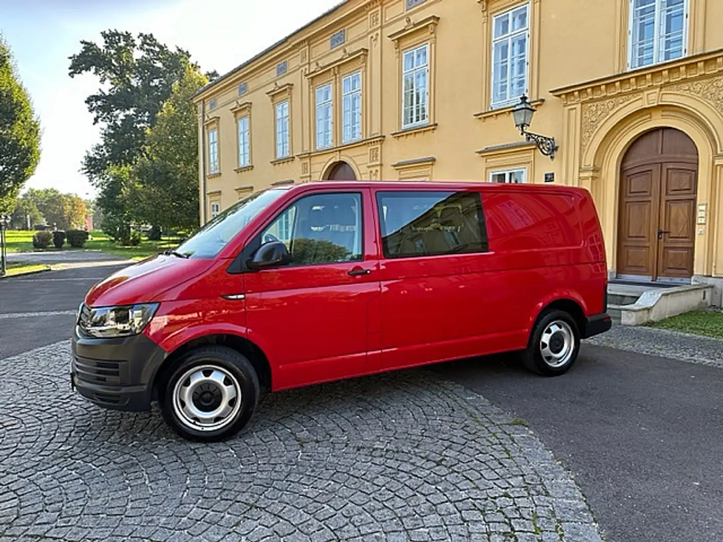 Volkswagen T6 Transporter DOKA LR 2,0 TDi *AHK, Klima, Komfortsitz, ZGG 3... Rojo - 2