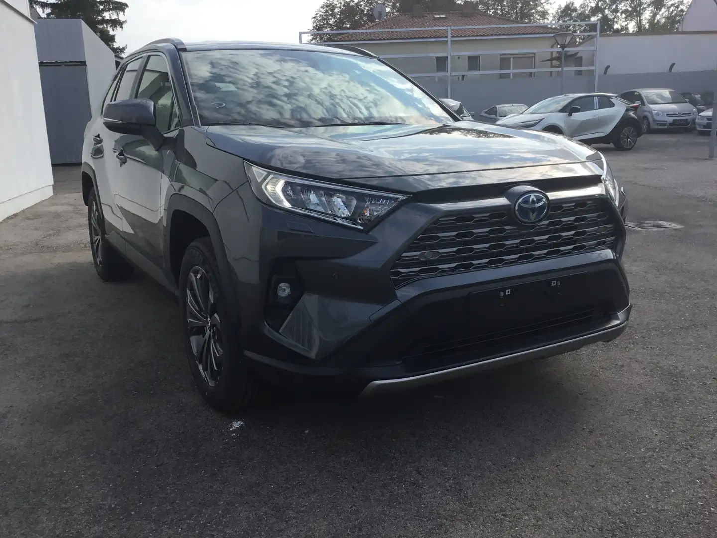 Toyota RAV 4 Active Drive Grau - 2