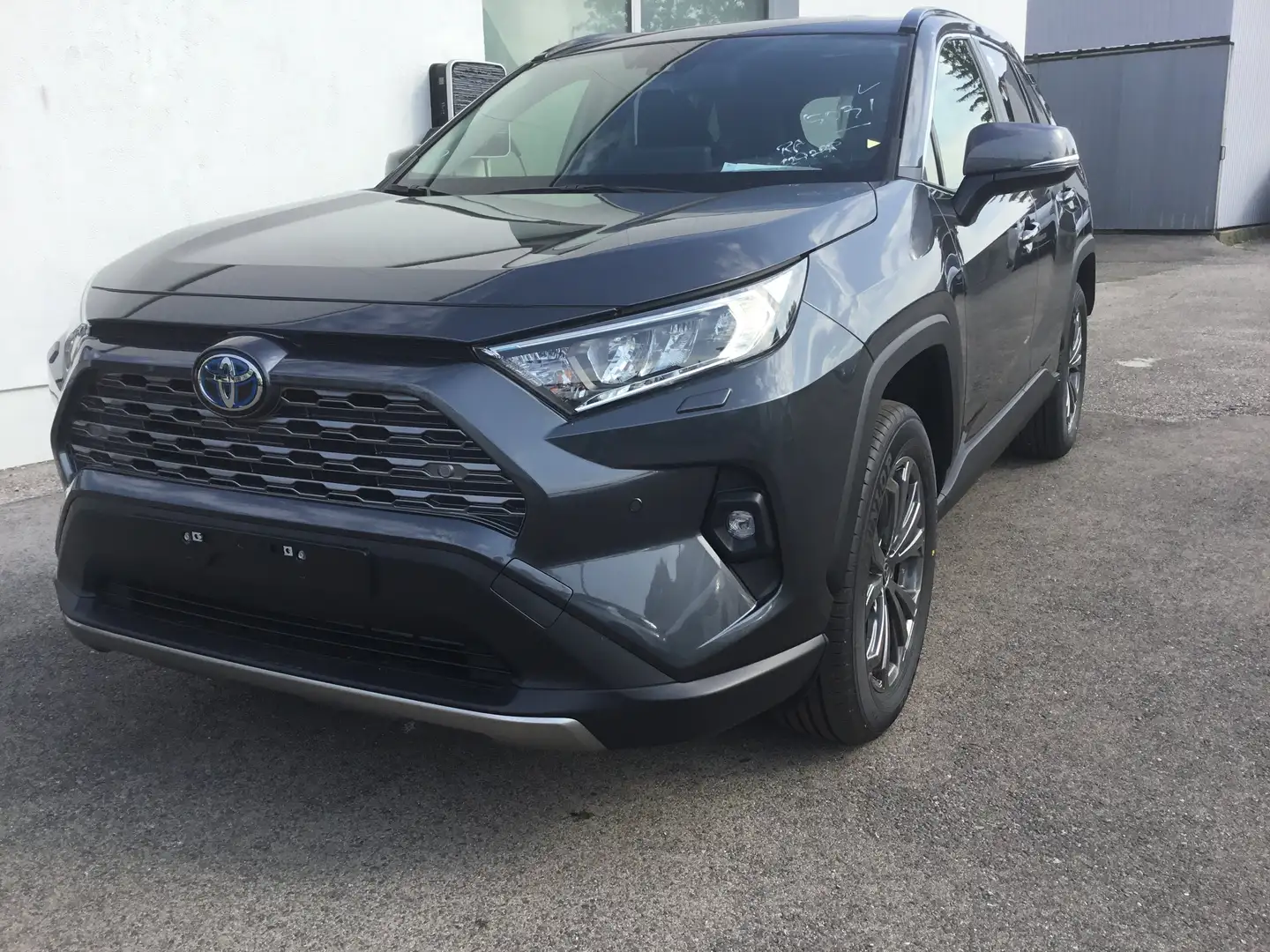 Toyota RAV 4 Active Drive Grau - 1