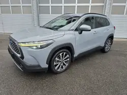 Toyota Corolla Cross Hybrid FWD Style