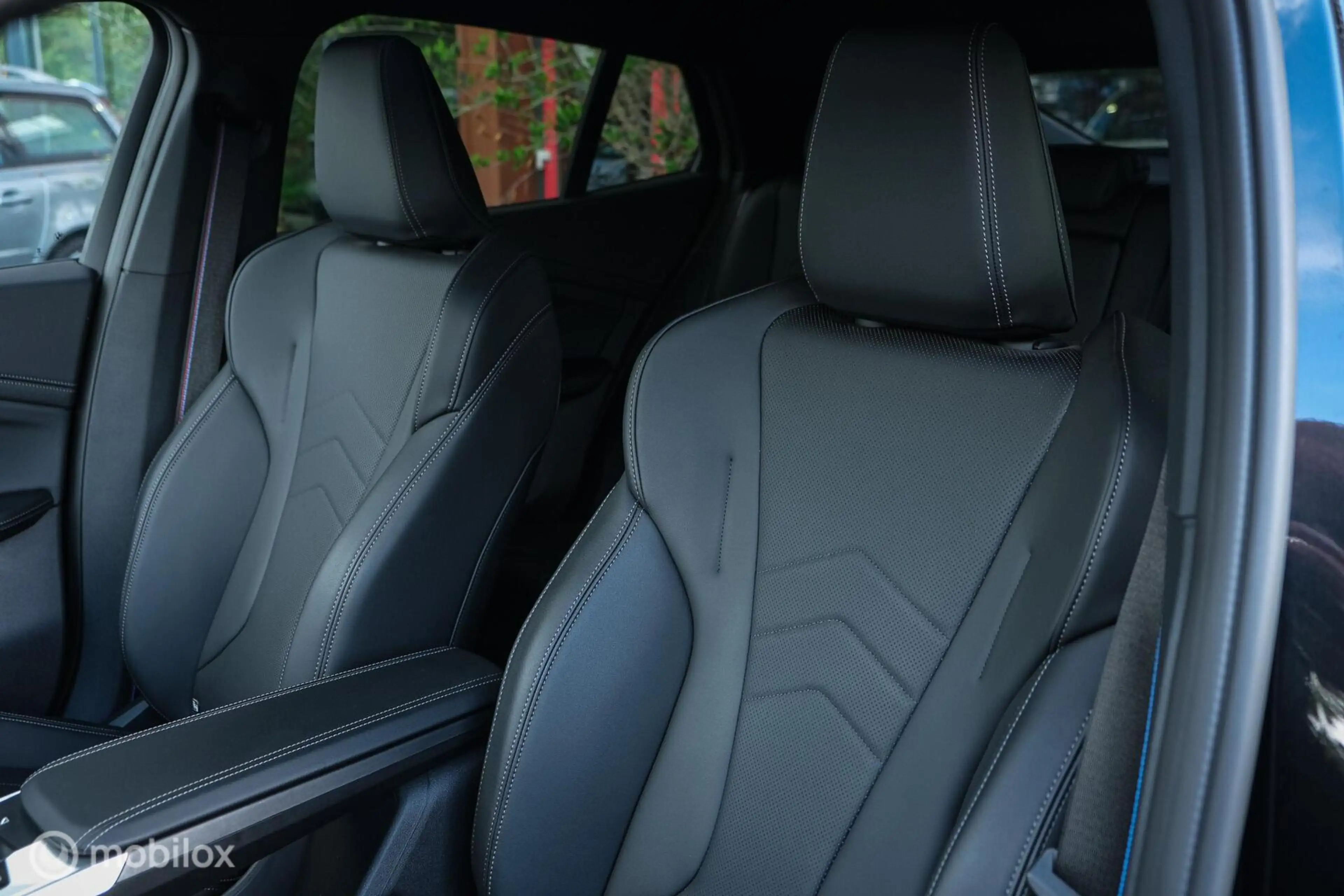 BMW iX2 eDrive20 67 kWh | 100% SOH | M-Sportpakket | Harma — photo 4