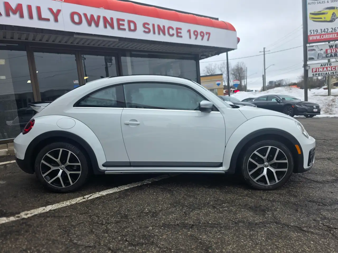Volkswagen Beetle снимка Volkswagen Beetle