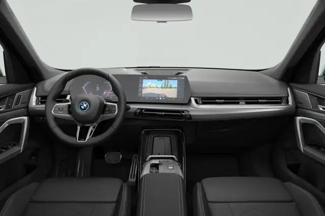 BMW Ix1 view 3