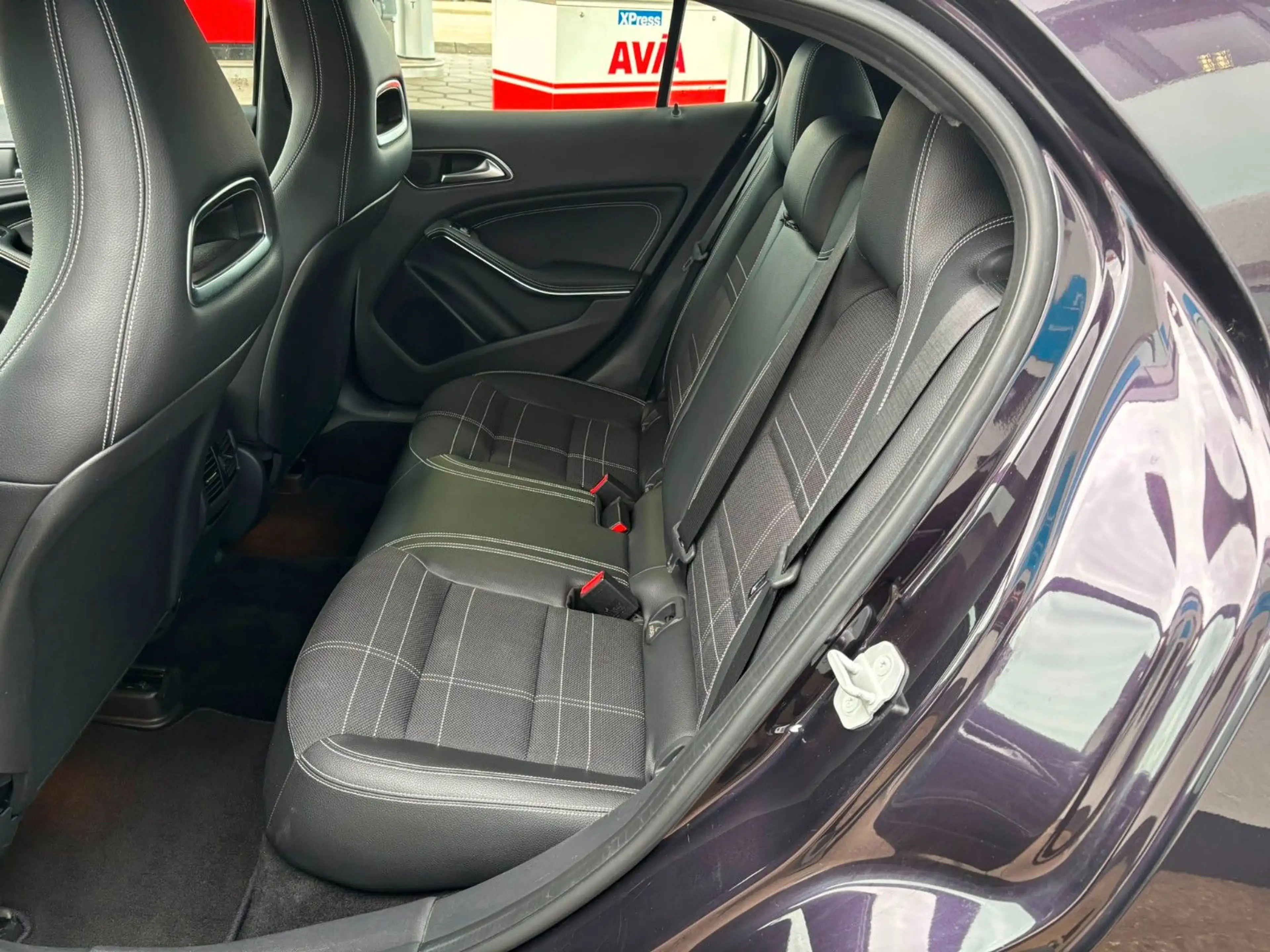 Mercedes-Benz GLA 250 4Matic Urban *Xenon/Navi/SHZ/Kamera* — photo 12