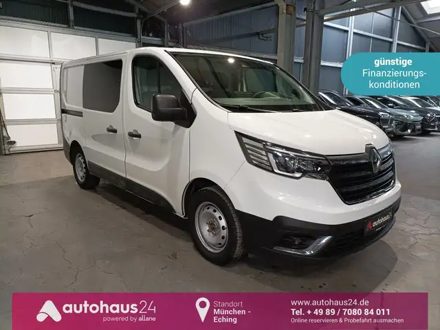 2022 Renault Trafic in White for sale