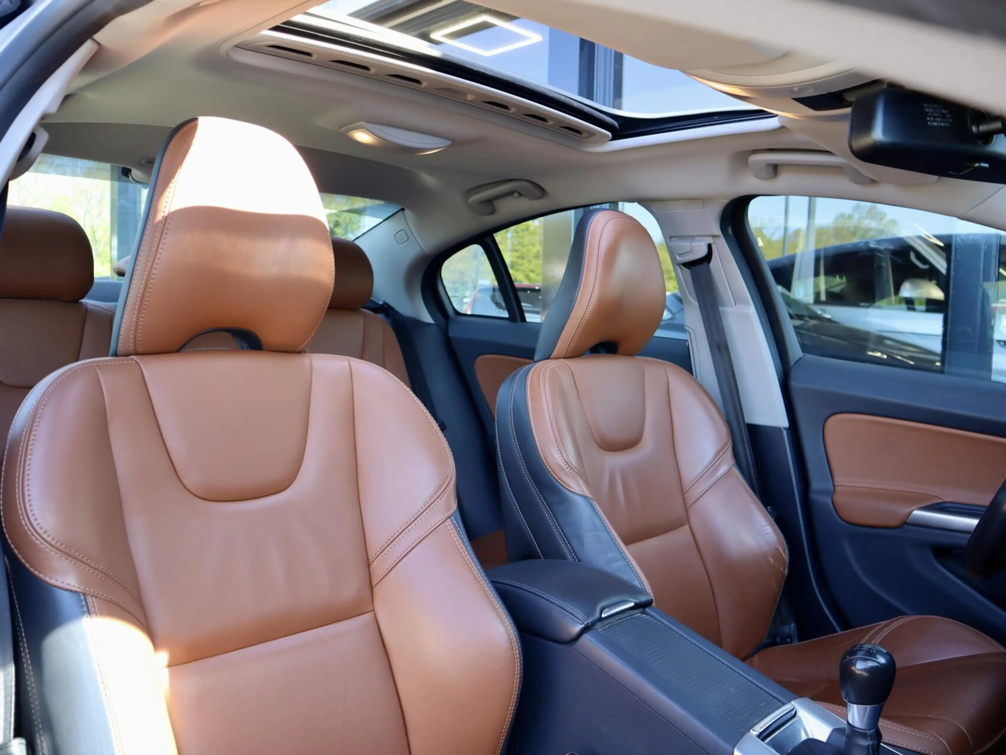 Volvo S60 1.6 T3 Leder, Schuifdak, 1e Eigenaar! met Nap!!! — photo 5