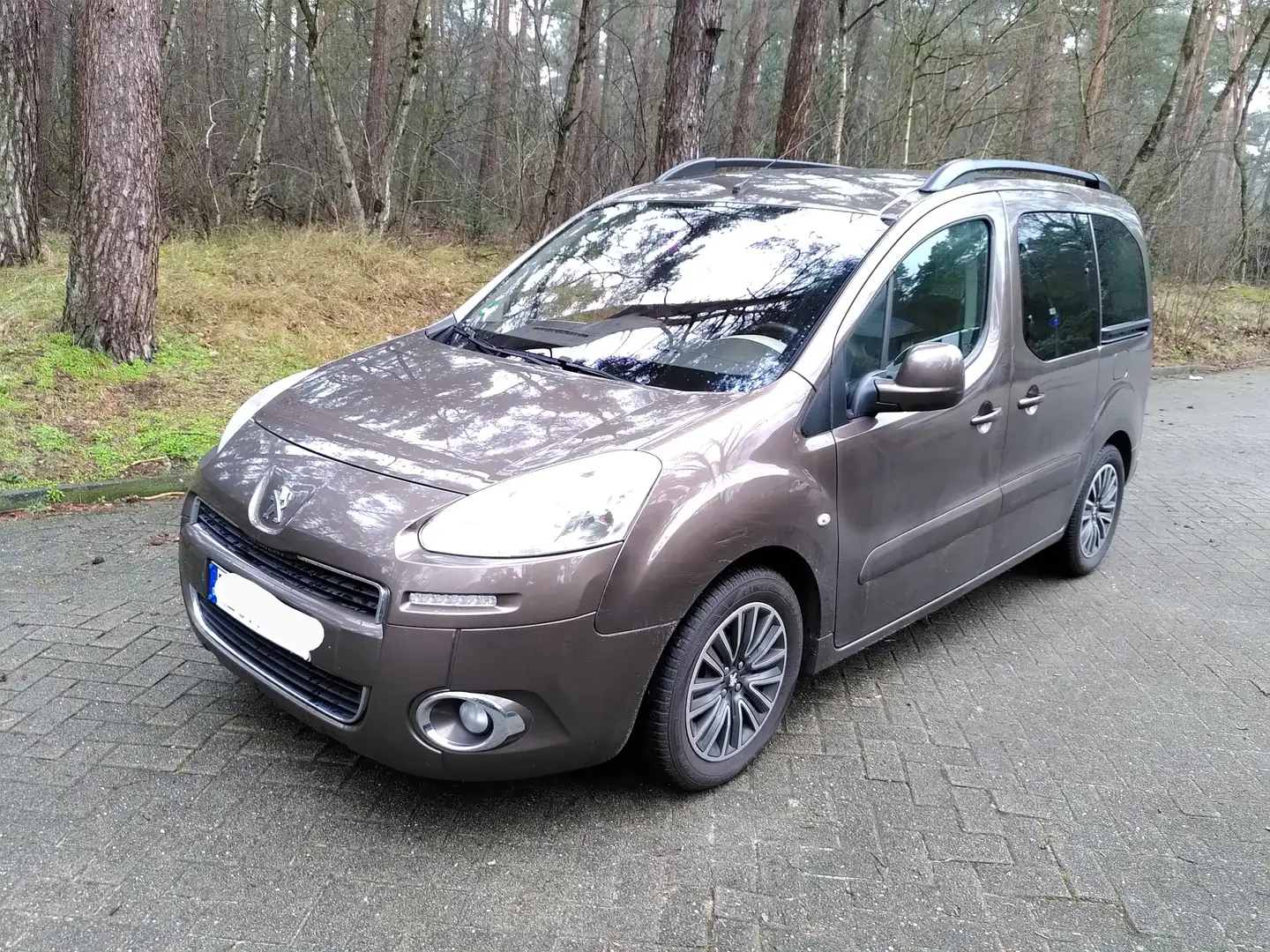 Peugeot Partner Partner Tepee 120 VTi Allure Brun - 2