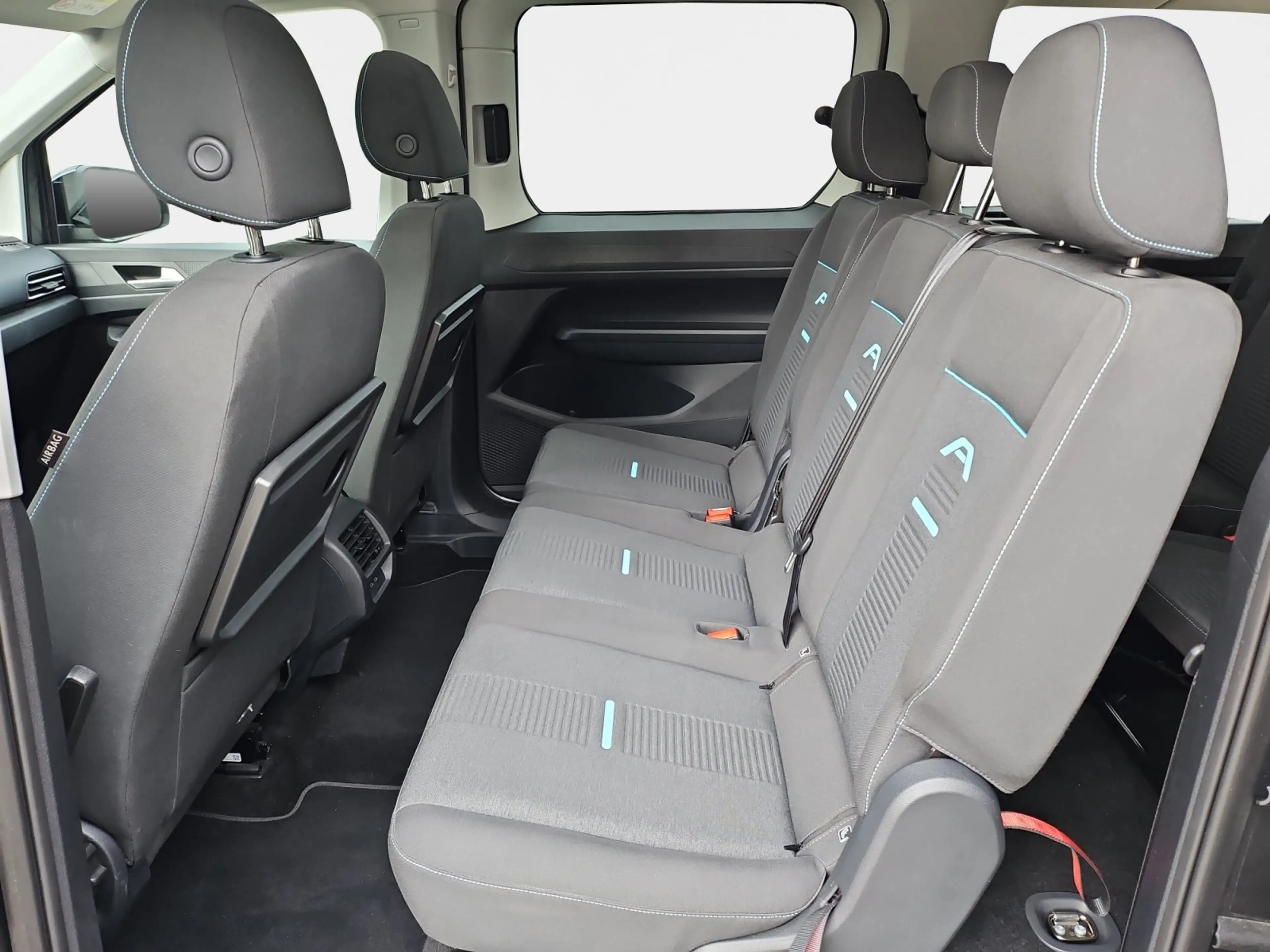 Ford Tourneo Connect 2.0 EcoBlue L2 Grand Active ACC — photo 10
