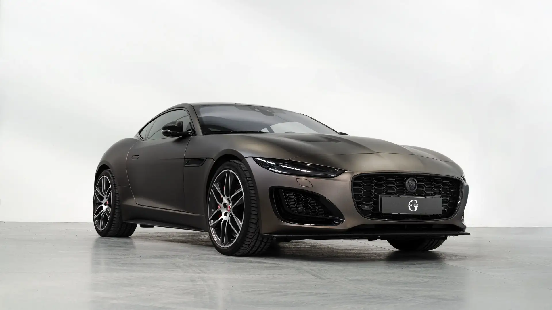 Jaguar F-Type Coupe 5.0 V8 s/c 75 awd 450cv auto Schwarz - 1