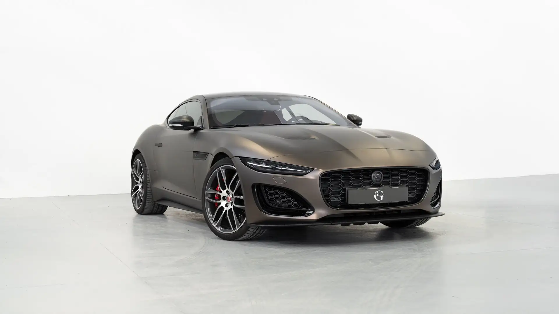 Jaguar F-Type Coupe 5.0 V8 s/c 75 awd 450cv auto Schwarz - 2