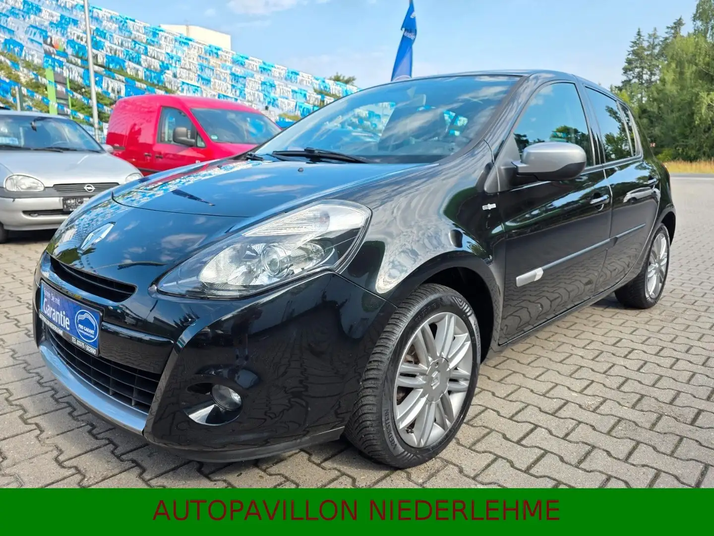Renault Clio 1.6 Night & Day*Klima*Pano*Navi*Alu*Standhz Zwart - 2