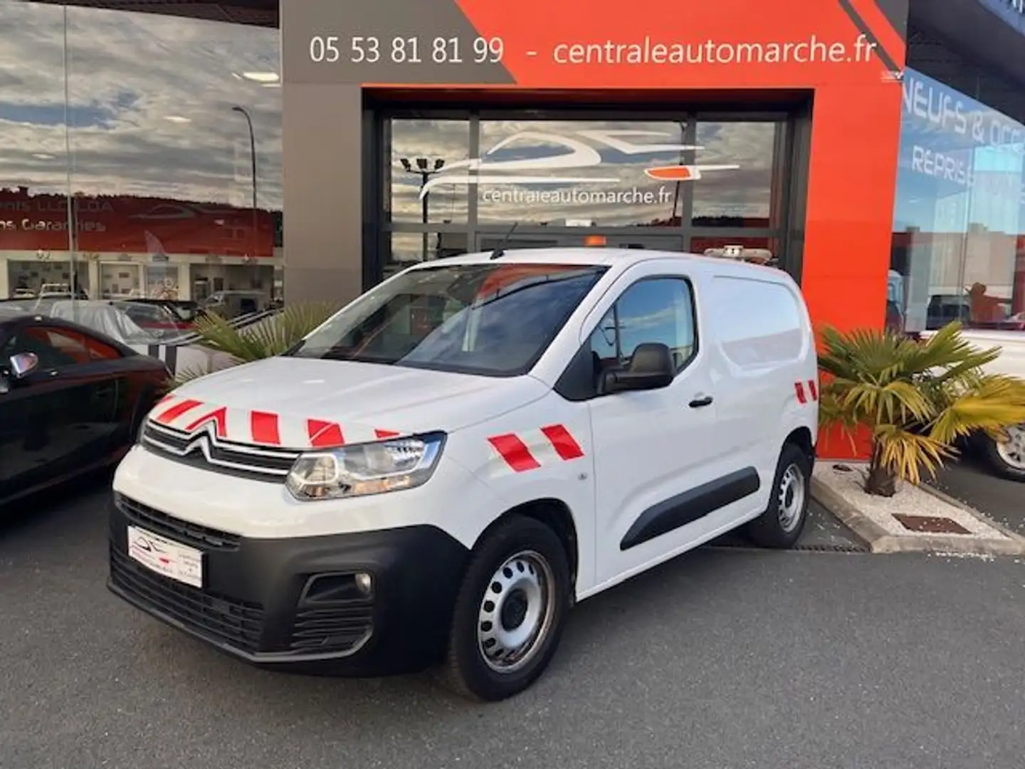 Citroen Berlingo Taille M BlueHDi 100 BVM Live Weiß - 1