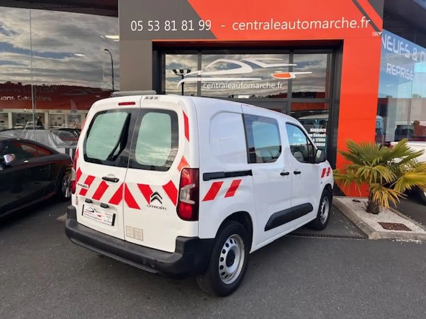 Citroen Berlingo Taille M BlueHDi 100 BVM Live Weiß - 2