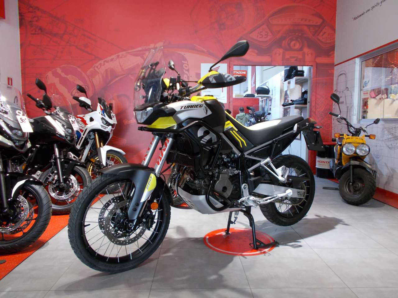 Aprilia Tuareg 660