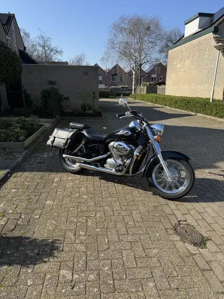 Honda VT 750 - foto 2