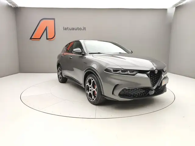 Alfa Romeo Tonale view 3