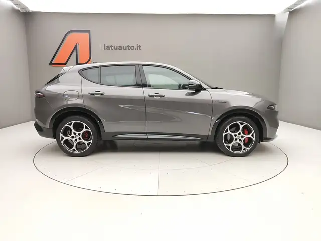 Alfa Romeo Tonale view 8